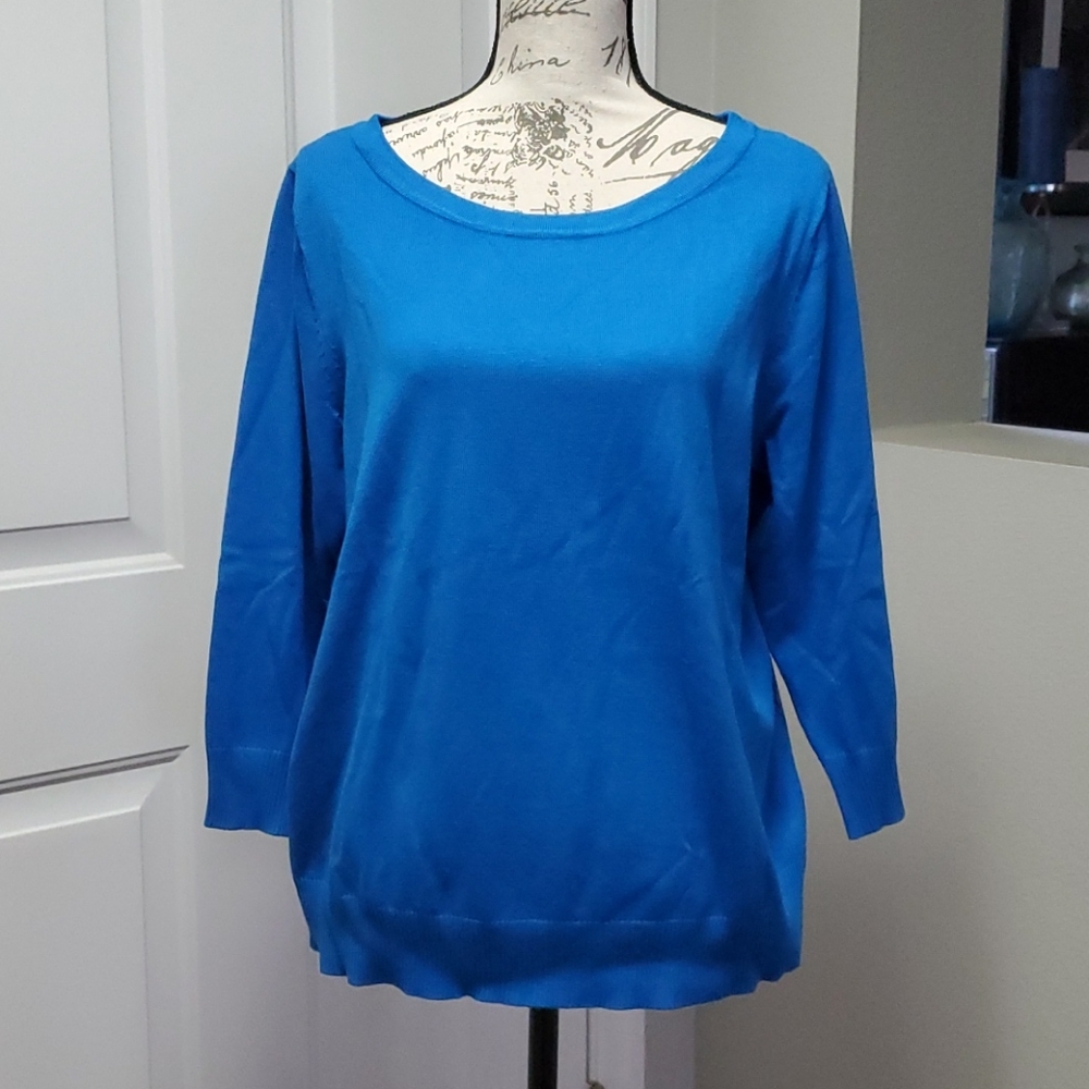 Lightweight blue sweater